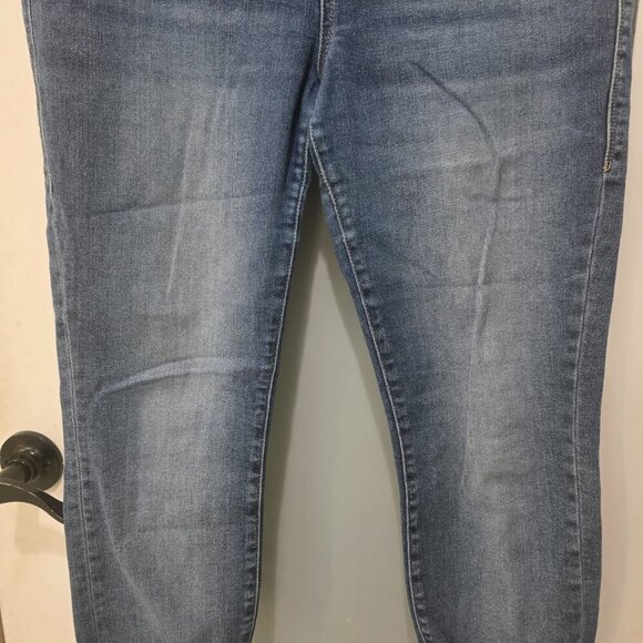 Rock & Republic Pull-On Cropped Jeans | Size 16 | Stretch Denim Blue Jeggings - Picture 8 of 15